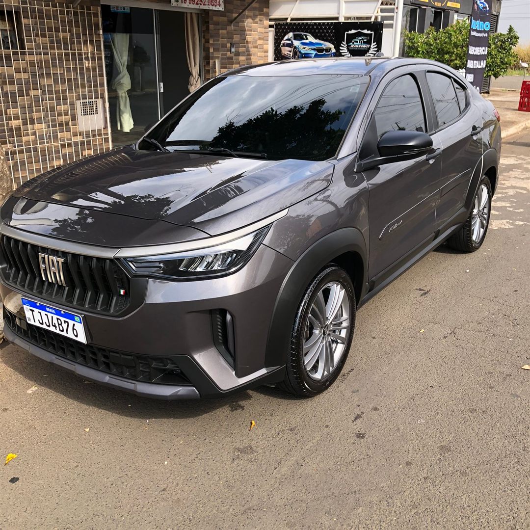 Fiat Fastback após lavagem completa